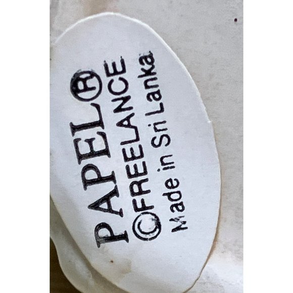 Papel Santa and Mrs Claus Salt and Pepper Shaker Set - Picture 9 of 12